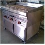 Barbecue gaz a pierre volcanique sur meuble 1000